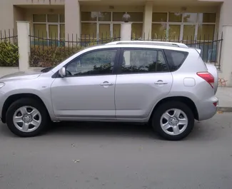 Toyota Rav4 2007 的 Petrol 2.0L 发动机，在 在布尔加斯 出租。