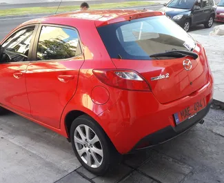 租赁 Mazda 2 的正面视图，在利马索尔, 塞浦路斯 ✓ 汽车编号 #278。✓ Automatic 变速箱 ✓ 0 评论。
