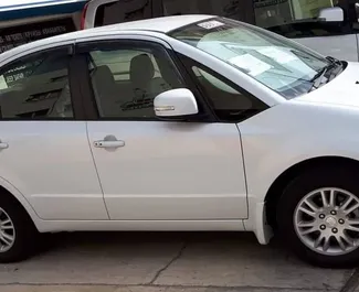 租赁 Suzuki SX4 的正面视图，在利马索尔, 塞浦路斯 ✓ 汽车编号 #305。✓ Automatic 变速箱 ✓ 1 评论。