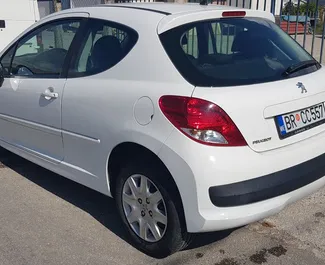 Peugeot 207 2010 的 Diesel 1.4L 发动机，在 在酒吧 出租。