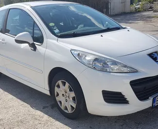 租车 Peugeot 207 #991 Manual 在 在酒吧，配备 1.4L 发动机 ➤ 来自 戈兰 在黑山。