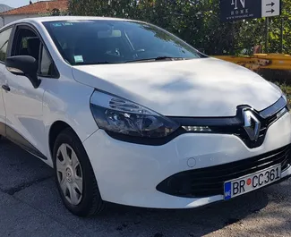 租赁 Renault Clio 4 的正面视图，在酒吧, 黑山共和国 ✓ 汽车编号 #531。✓ Manual 变速箱 ✓ 14 评论。