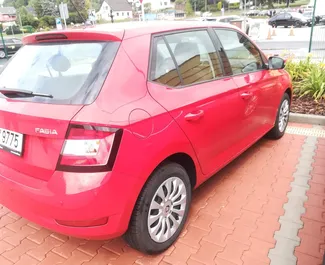 租车 Skoda Fabia #34 Manual 在 在布拉格，配备 1.2L 发动机 ➤ 来自 莉莉娅 在捷克。