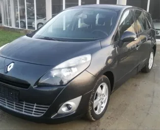 租赁 Renault Grand Scenic 的正面视图，在布尔加斯, 保加利亚 ✓ 汽车编号 #1659。✓ Automatic 变速箱 ✓ 0 评论。