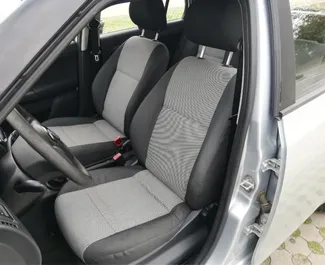 在 在保加利亚 租赁 Skoda Fabia Combi 2010 汽车，特点包括 ✓ 使用 Petrol 燃料和 75 马力 ➤ 起价 16 EUR 每天。