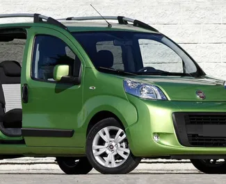 租赁 Fiat Qubo 的正面视图，在克里特岛, 希腊 ✓ 汽车编号 #1783。✓ Manual 变速箱 ✓ 1 评论。