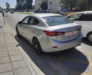 Mazda Axela 租赁。在 在塞浦路斯 出租的 舒适性, 高级 汽车 ✓ Deposit of 450 EUR ✓ 提供 TPL, CDW 保险选项。