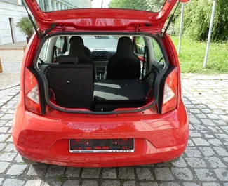 SEAT Mii 租赁。在 在捷克 出租的 经济 汽车 ✓ Deposit of 400 EUR ✓ 提供 TPL, CDW, FDW, Theft, Abroad, Young 保险选项。