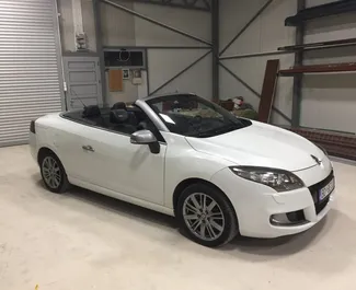 租车 Renault Megane Cabrio #2196 Automatic 在 在布德瓦，配备 1.5L 发动机 ➤ 来自 米兰 在黑山。