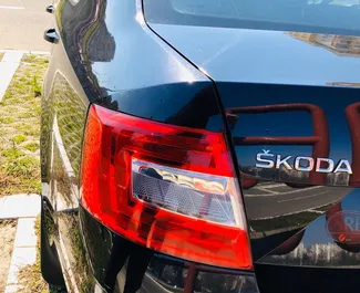 在 在塞尔维亚 租赁 Skoda Octavia 2017 汽车，特点包括 ✓ 使用 Diesel 燃料和 115 马力 ➤ 起价 35 EUR 每天。