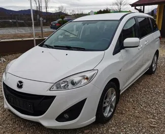 租赁 Mazda 5 的正面视图，在布尔加斯机场, 保加利亚 ✓ 汽车编号 #2872。✓ Automatic 变速箱 ✓ 0 评论。