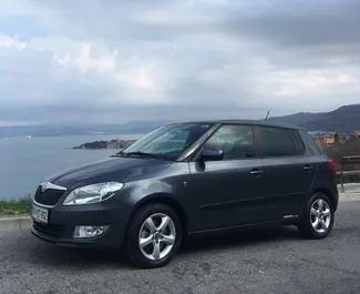 租赁 Skoda Fabia 的正面视图，在卢布尔雅那, 斯洛文尼亚 ✓ 汽车编号 #3375。✓ Automatic 变速箱 ✓ 0 评论。