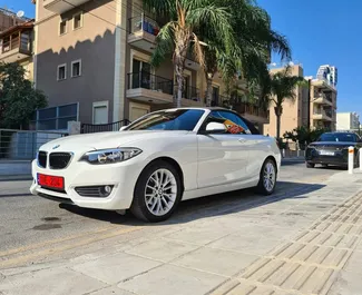 租赁 BMW 218i Cabrio 的正面视图，在利马索尔, 塞浦路斯 ✓ 汽车编号 #3298。✓ Automatic 变速箱 ✓ 0 评论。