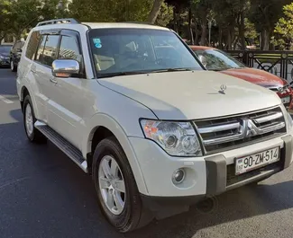 租赁 Mitsubishi Pajero 的正面视图，在巴库, 阿塞拜疆 ✓ 汽车编号 #3506。✓ Automatic 变速箱 ✓ 2 评论。