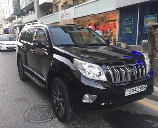 租赁 Toyota Land Cruiser Prado 的正面视图，在巴库, 阿塞拜疆 ✓ 汽车编号 #3524。✓ Automatic 变速箱 ✓ 0 评论。