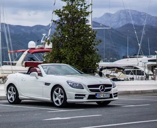 租赁 Mercedes-Benz SLK Cabrio 的正面视图，在 Rafailovici, 黑山共和国 ✓ 汽车编号 #3761。✓ Automatic 变速箱 ✓ 0 评论。