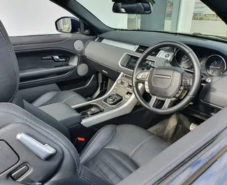 Land Rover Range Rover Evoque Cabrio 租赁。在 在塞浦路斯 出租的 舒适性, 高级, 交叉, 敞篷车 汽车 ✓ Deposit of 1000 EUR ✓ 提供 TPL, CDW, Young 保险选项。