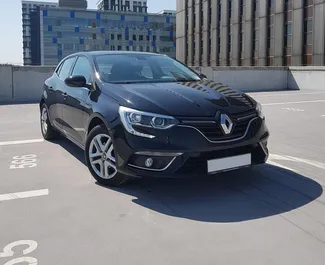 租赁 Renault Megane 的正面视图，在布拉格, 捷克 ✓ 汽车编号 #4206。✓ Automatic 变速箱 ✓ 0 评论。