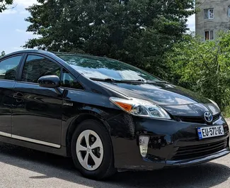 租车 Toyota Prius #4312 Automatic 在 在第比利斯，配备 1.8L 发动机 ➤ 来自 Grigol 在格鲁吉亚。