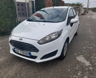 租赁 Ford Fiesta 的正面视图，在地拉那, 阿尔巴尼亚 ✓ 汽车编号 #4610。✓ Manual 变速箱 ✓ 2 评论。