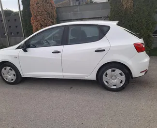 在 在阿尔巴尼亚 租赁 SEAT Ibiza 2013 汽车，特点包括 ✓ 使用 Gas 燃料和 150 马力 ➤ 起价 22 EUR 每天。