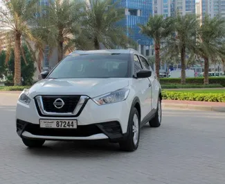 租赁 Nissan Kicks 的正面视图，在迪拜, 阿联酋 ✓ 汽车编号 #4871。✓ Automatic 变速箱 ✓ 0 评论。