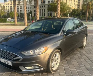 租赁 Ford Fusion Sedan 的正面视图，在迪拜, 阿联酋 ✓ 汽车编号 #4866。✓ Automatic 变速箱 ✓ 0 评论。