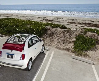 租车 Fiat 500 Cabrio #1765 Manual 在 在克里特岛，配备 1.0L 发动机 ➤ 来自 Manolis 在希腊。