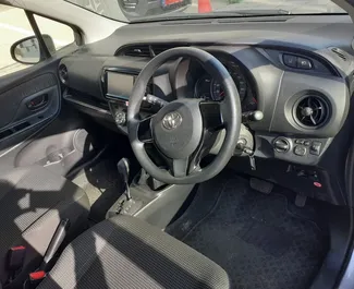 Toyota Vitz 租赁。在 在塞浦路斯 出租的 经济 汽车 ✓ Deposit of 325 EUR ✓ 提供 TPL, CDW 保险选项。