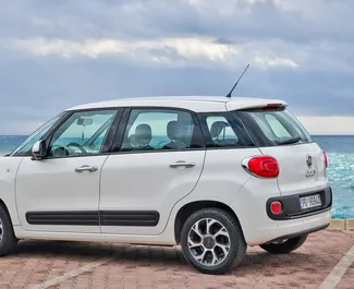 在 在黑山 租赁 Fiat 500l 2018 汽车，特点包括 ✓ 使用 Petrol 燃料和 100 马力 ➤ 起价 23 EUR 每天。