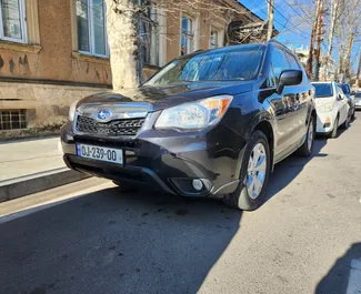 租赁 Subaru Forester 的正面视图，在库塔伊西, 格鲁吉亚 ✓ 汽车编号 #5811。✓ Automatic 变速箱 ✓ 7 评论。