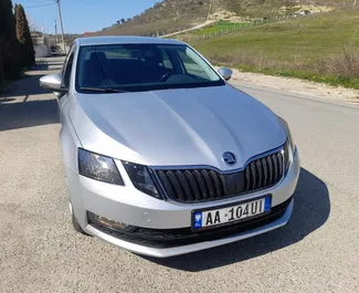 租赁 Skoda Octavia 的正面视图，在地拉那, 阿尔巴尼亚 ✓ 汽车编号 #6237。✓ Manual 变速箱 ✓ 0 评论。