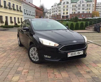 租赁 Ford Focus 的正面视图，在明斯克, 白俄罗斯 ✓ 汽车编号 #5833。✓ Automatic 变速箱 ✓ 7 评论。