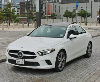 租赁 Mercedes-Benz A-Class 的正面视图，在迪拜, 阿联酋 ✓ 汽车编号 #6153。✓ Automatic 变速箱 ✓ 0 评论。