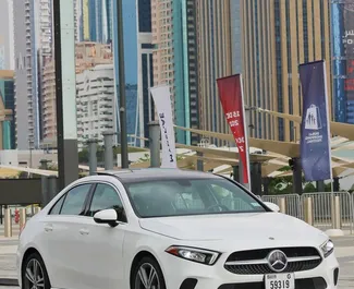 Mercedes-Benz A-Class 租赁。在 阿联酋 出租的 舒适性, 高级 汽车 ✓ Deposit of 2000 AED ✓ 提供 TPL, CDW 保险选项。