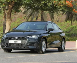 租赁 Audi A3 Sedan 的正面视图，在迪拜, 阿联酋 ✓ 汽车编号 #5976。✓ Automatic 变速箱 ✓ 0 评论。