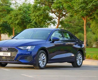 租车 Audi A3 Sedan #5973 Automatic 在 在迪拜，配备 2.0L 发动机 ➤ 来自 Akil 阿联酋。