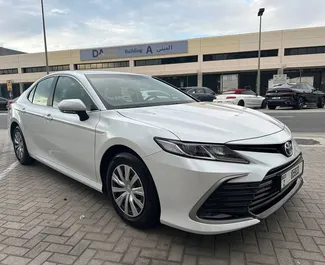 租赁 Toyota Camry 的正面视图，在迪拜, 阿联酋 ✓ 汽车编号 #6170。✓ Automatic 变速箱 ✓ 0 评论。