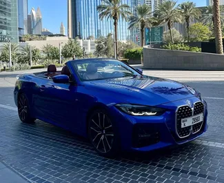 租赁 BMW 420i Cabrio 的正面视图，在迪拜, 阿联酋 ✓ 汽车编号 #5983。✓ Automatic 变速箱 ✓ 2 评论。