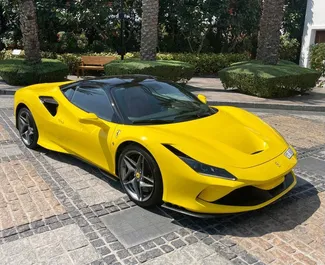 租赁 Ferrari F8 的正面视图，在迪拜, 阿联酋 ✓ 汽车编号 #5992。✓ Automatic 变速箱 ✓ 0 评论。