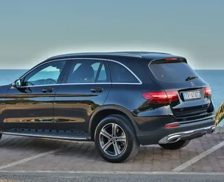 在 在黑山 租赁 Mercedes-Benz GLC-Class 2019 汽车，特点包括 ✓ 使用 Diesel 燃料和 150 马力 ➤ 起价 100 EUR 每天。