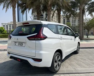 Mitsubishi Xpander 租赁。在 阿联酋 出租的 舒适性, 小型货车 汽车 ✓ Deposit of 2000 AED ✓ 提供 TPL, SCDW, Passengers, Theft 保险选项。