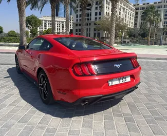 Ford Mustang Coupe 2022 的 Petrol 2.3L 发动机，在 在迪拜 出租。