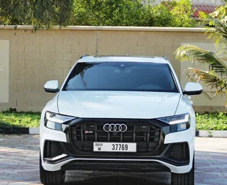 租车 Audi Q8 #6644 Automatic 在 在迪拜，配备 3.0L 发动机 ➤ 来自 Akil 阿联酋。