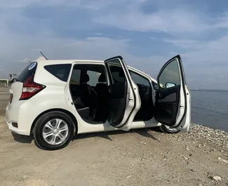 租车 Nissan Note #6826 Automatic 在 在拉纳卡，配备 1.2L 发动机 ➤ 来自 马克西姆 在塞浦路斯。