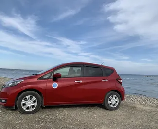 租车 Nissan Note #6828 Automatic 在 在拉纳卡，配备 1.2L 发动机 ➤ 来自 马克西姆 在塞浦路斯。