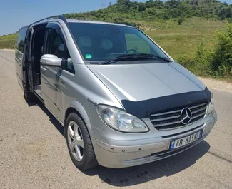 租车 Mercedes-Benz Viano #6615 Automatic 在 在地拉那，配备 2.2L 发动机 ➤ 来自 阿图尔 在阿尔巴尼亚。