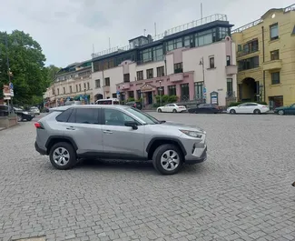 Toyota Rav4 租赁。在 在格鲁吉亚 出租的 舒适性, SUV, 交叉 汽车 ✓ Without Deposit ✓ 提供 TPL, FDW, Passengers, Theft, Abroad 保险选项。