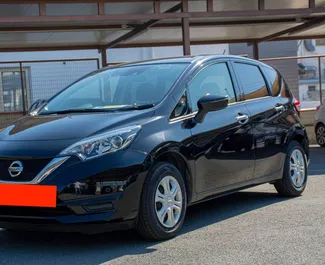 租赁 Nissan Note 的正面视图，在拉纳卡, 塞浦路斯 ✓ 汽车编号 #7069。✓ Automatic 变速箱 ✓ 0 评论。