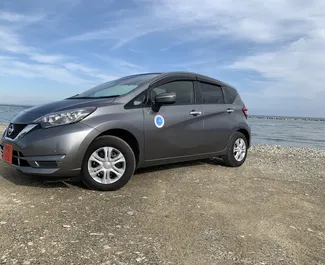 租车 Nissan Note #7105 Automatic 在 在拉纳卡，配备 1.2L 发动机 ➤ 来自 马克西姆 在塞浦路斯。